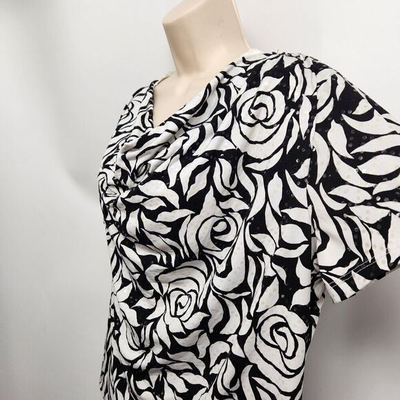 MSK Pullover Top Women's Size XL Blk & White Floral Short Sleeve Draped Neck - Picture 3 of 9